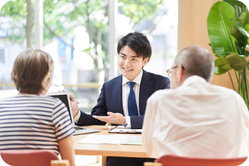 ケアヴィレッジライフの運営ノウハウを示す研修風景のイメージ画像